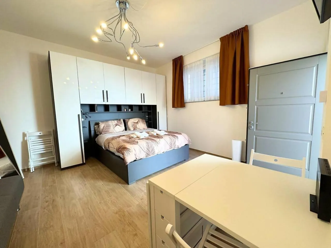 Pavia Centro Storico - Lovely Suite Scaldasole
